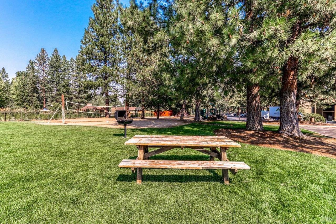 Seventh Mountain Resort Bend Exterior photo